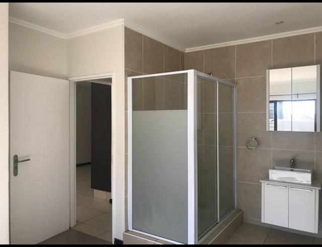 2 BEDROOM APARTMENT FOR SALE IN BARBEQUE DOWNS